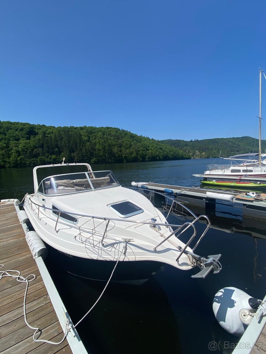 Kajutová motorová loď DRAGO 22 + vlek - 1.6. - 20:24 - 11