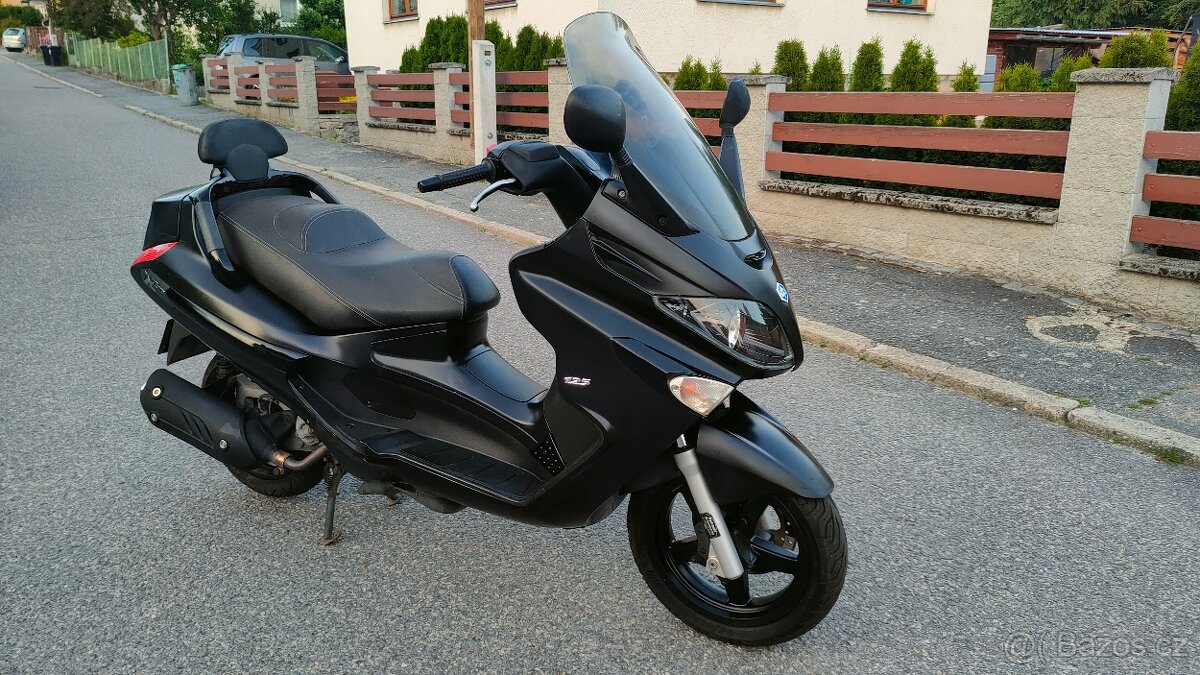 Piaggio Xevo 125 - 11