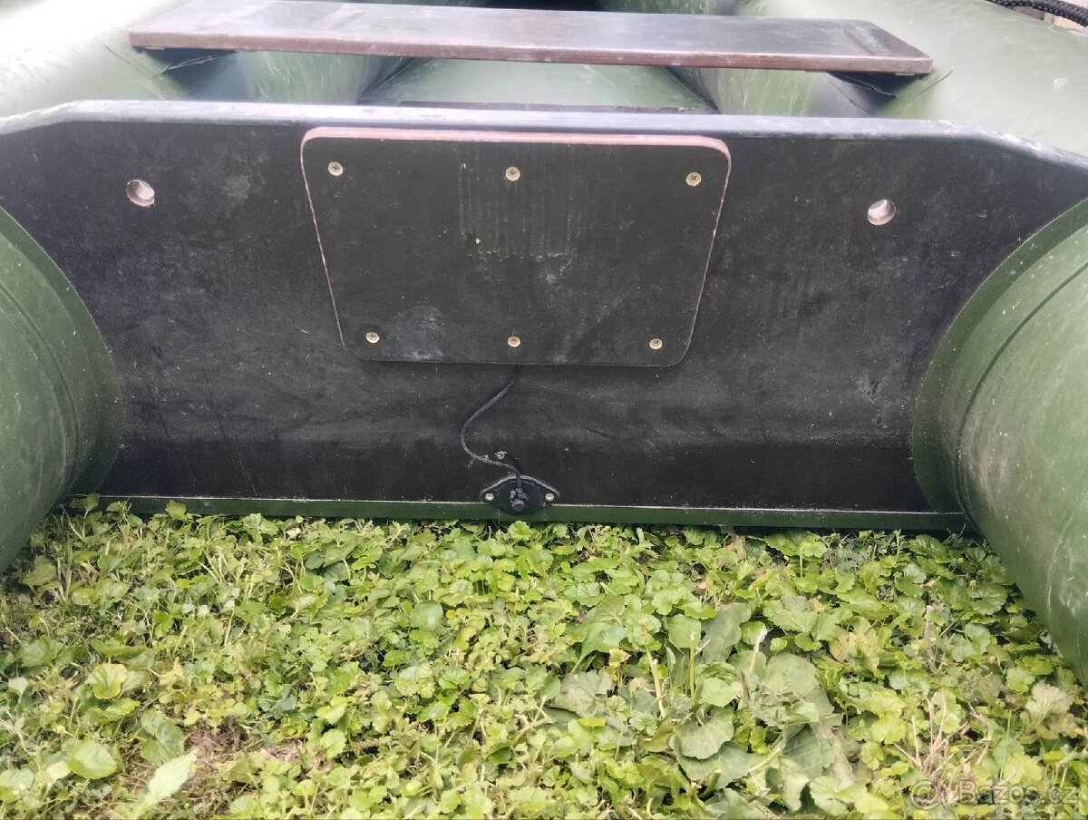 ČLUN ADVENTURE, K OPRAVĚ, ČTĚTE - 11