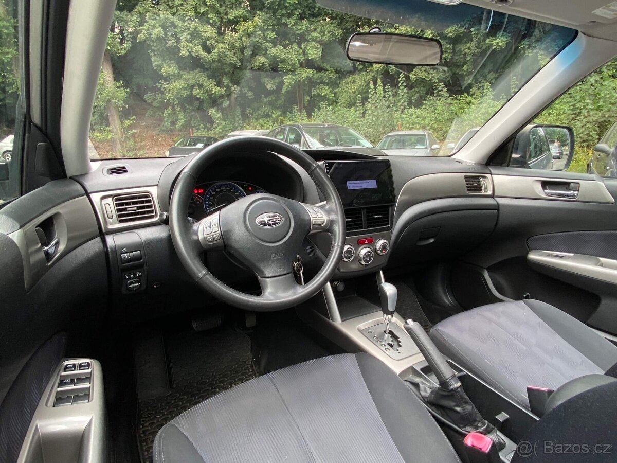 Subaru Forester 2.0i 110kW 4x4 automat klima tempomat 164tkm - 11