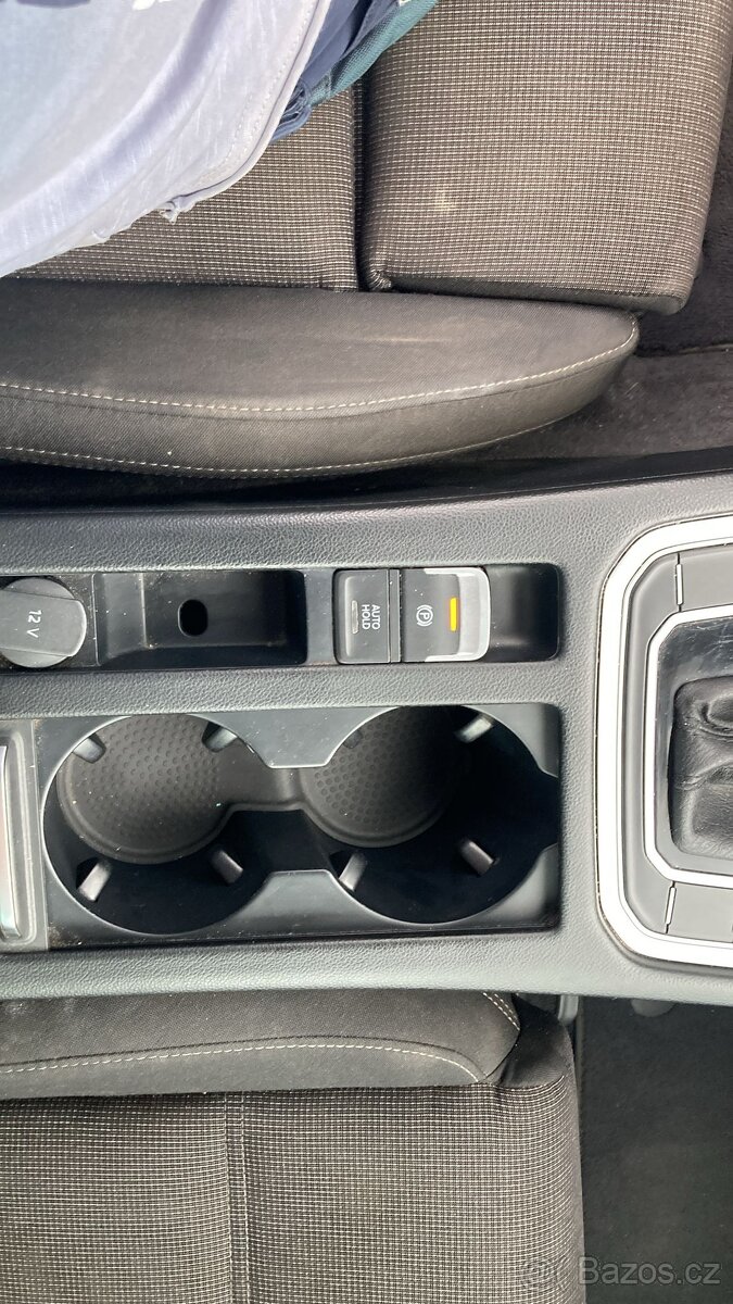 Volkswagen Passat 2.0 TDI - 11