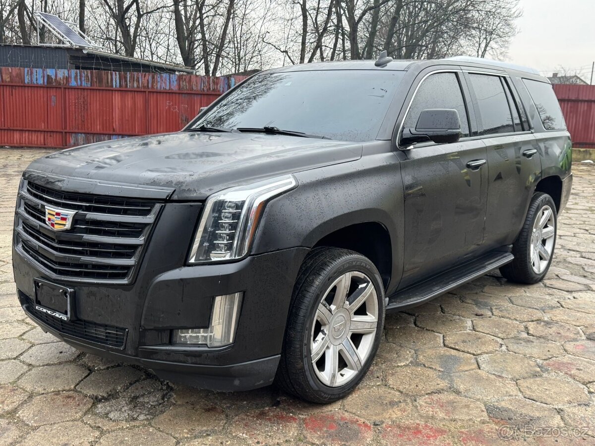Cadillac Escalade - 11