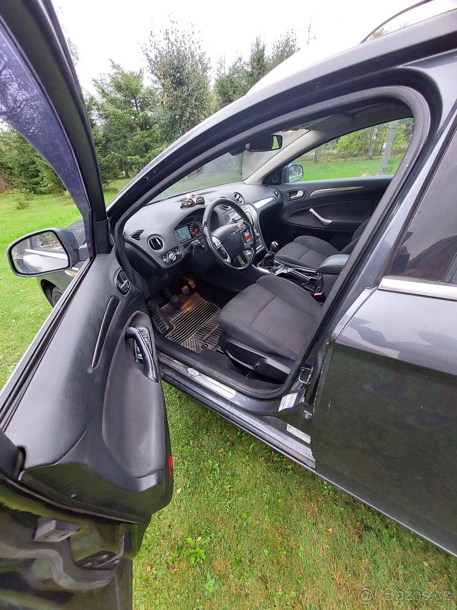 Prodám Ford mondeo Mk 4, 2.0i 107kw, titanium - 11