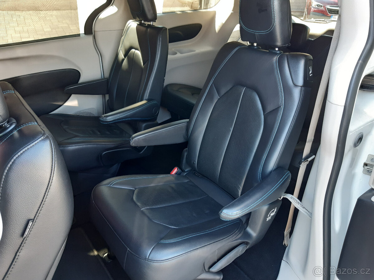 Chrysler Pacifica 3,6L, kůže, radar, 7míst, 2021, nový model - 11