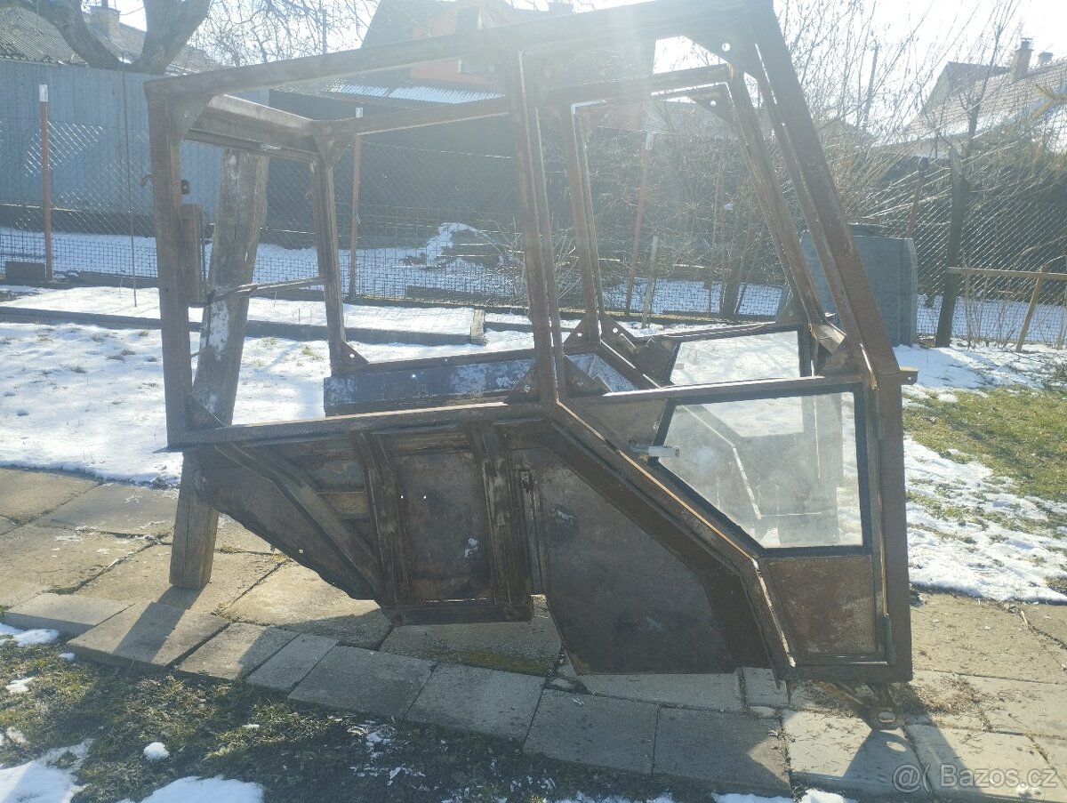 Kabina Zetor 4011 (úzká) - 11