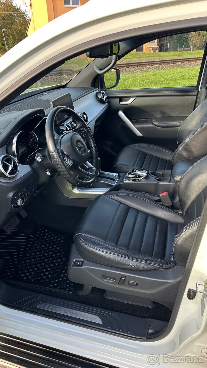 Mercedes-Benz X350 CDI - 11