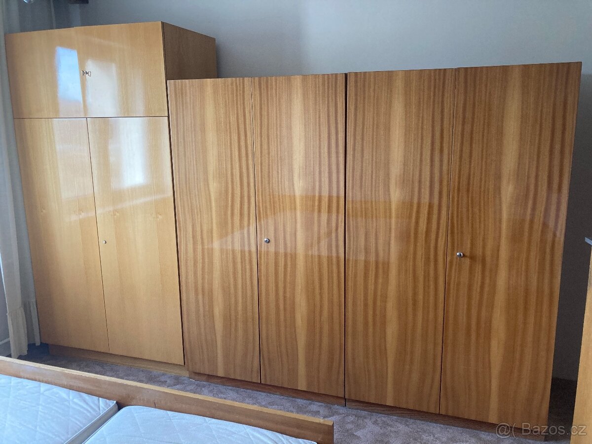 Nábytek a pračka za odvoz - 11