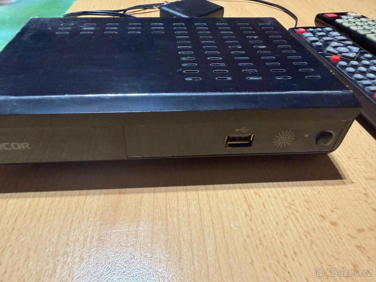 Samsung UE 40C6000RW + set top box Sencor - 11