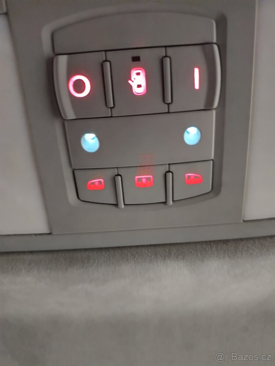 Audi s8 v10 sběratelský kousek - 11