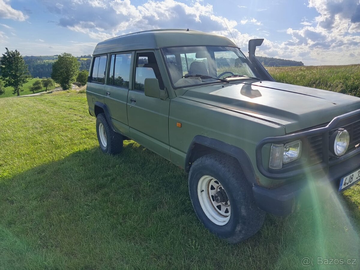 Nissan patrol wagon HR G260 - 11