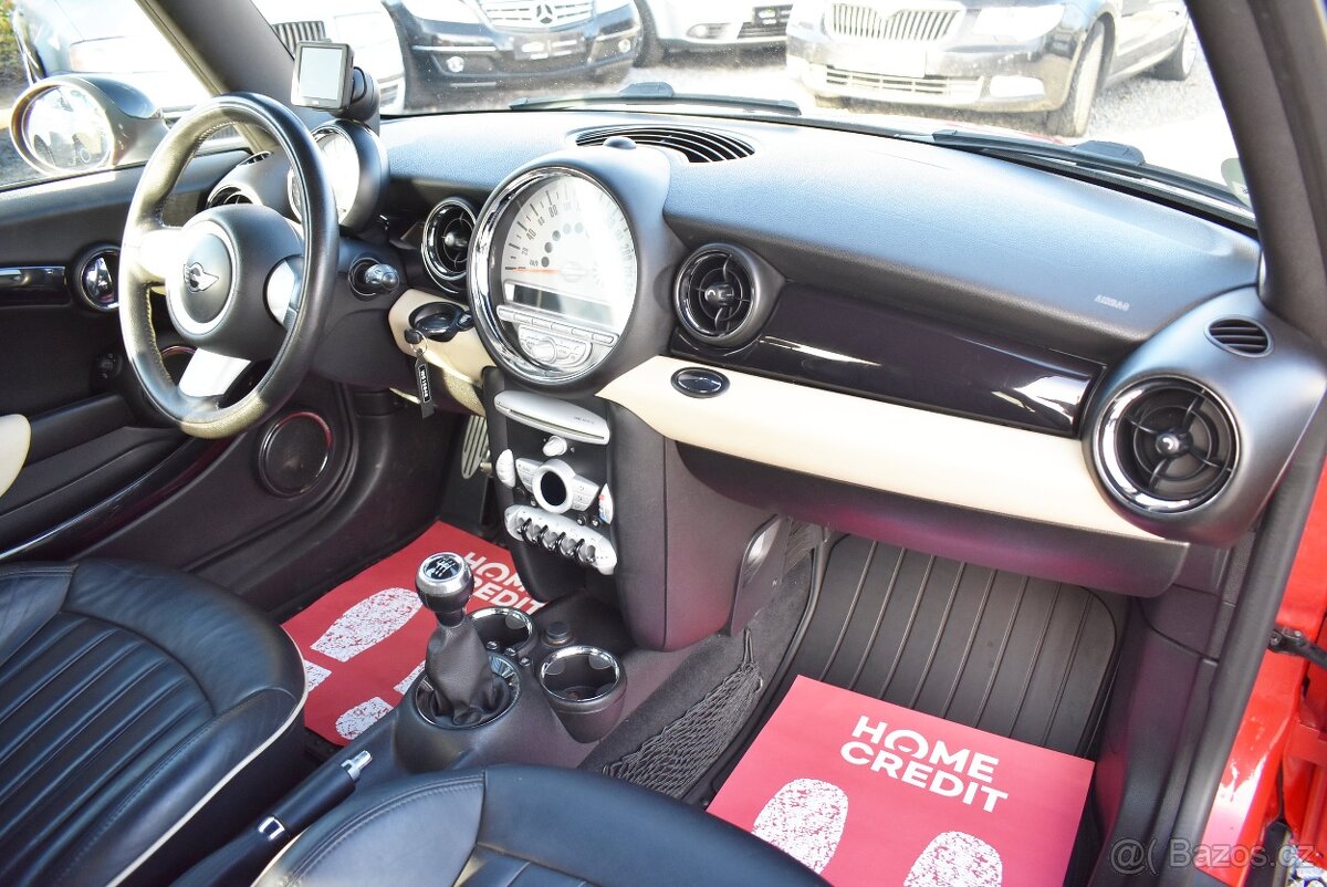MINI COOPER S R56,PO ROZVODECH,KŮŽE,NAVI,VÝH.SEDAČEK,TOP - 11