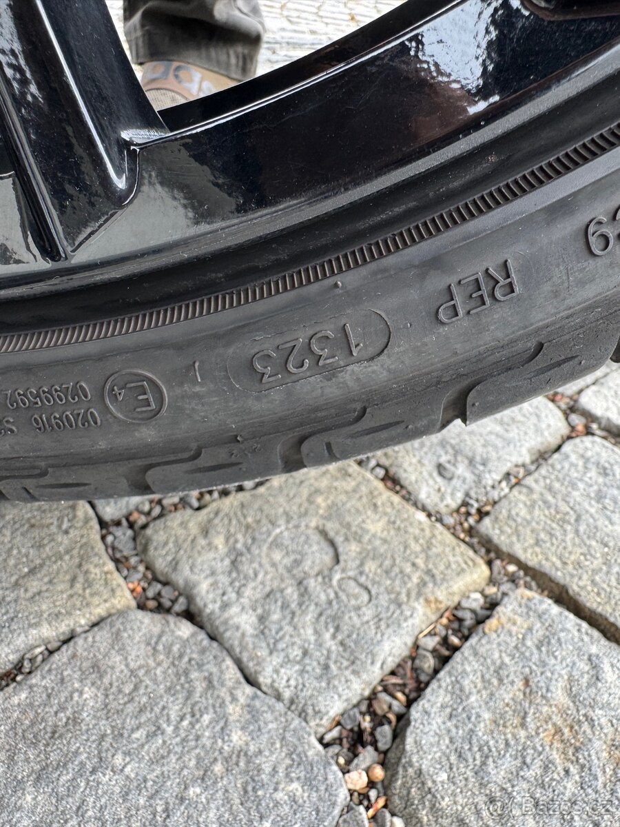 Alu kola 5x112 r20 - 11