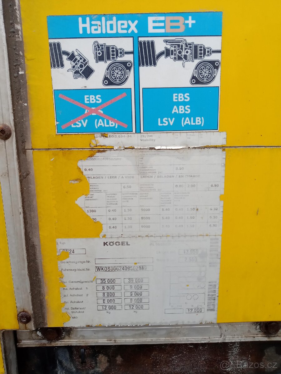 Návěs Kögel Max plachtový r.v. 2010 - 11