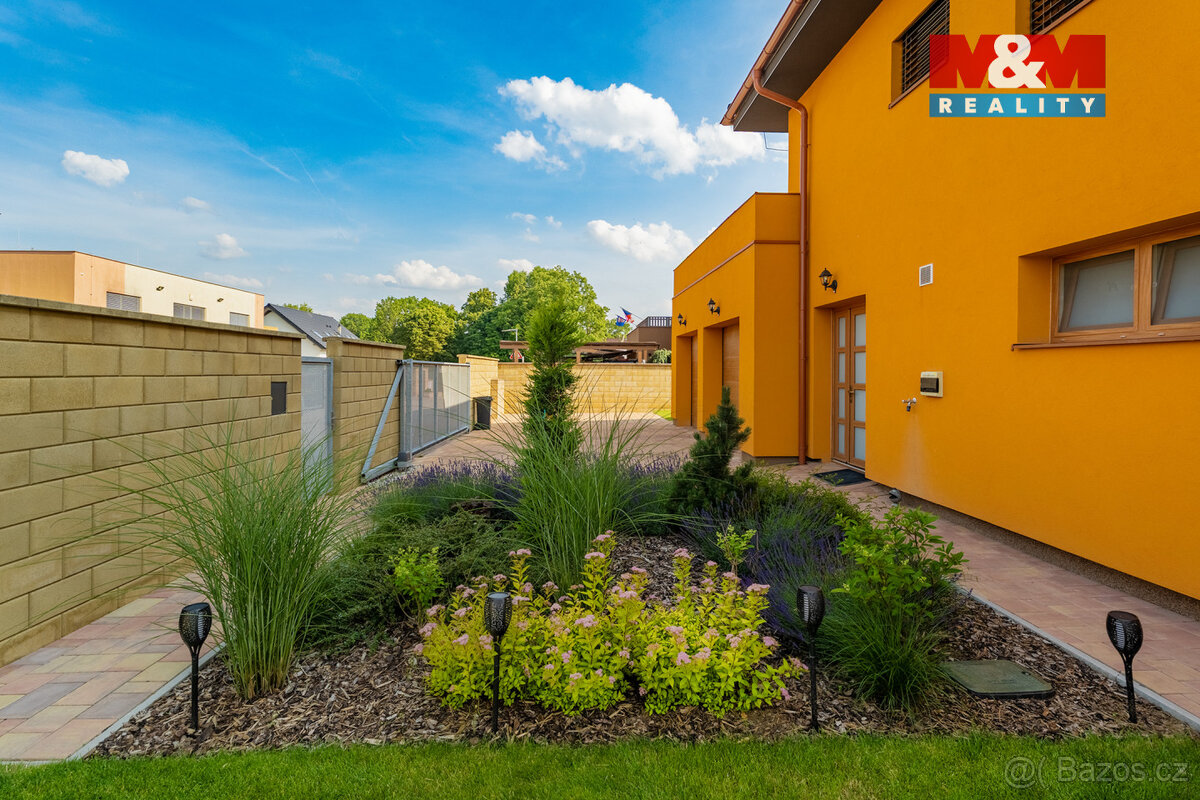 Prodej rodinného domu v obci Veleň, ul. U Skalky - 11