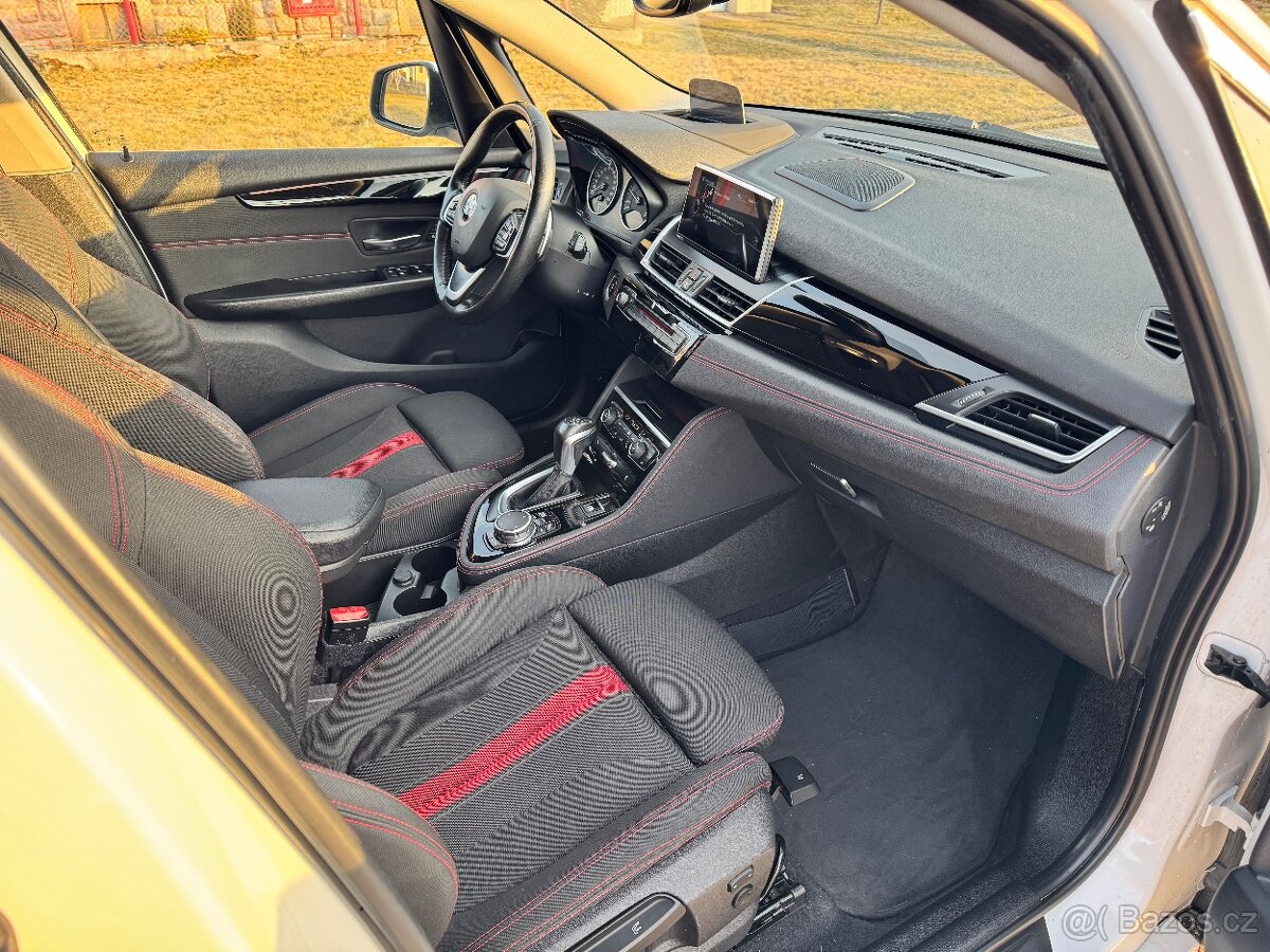 Prodám BMW 218D Active Tourer, rok 2015, 110Kw. - 11