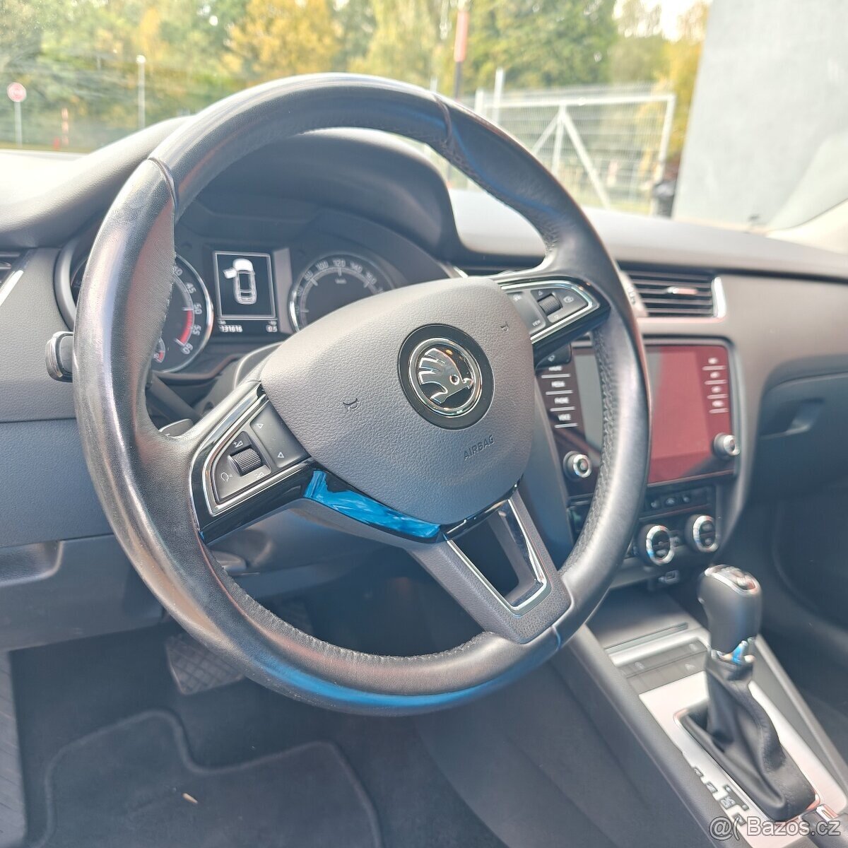 Škoda Octavia III combi 2.0tdi 4X4 DSG Švýcarsko tažné TOP - 11