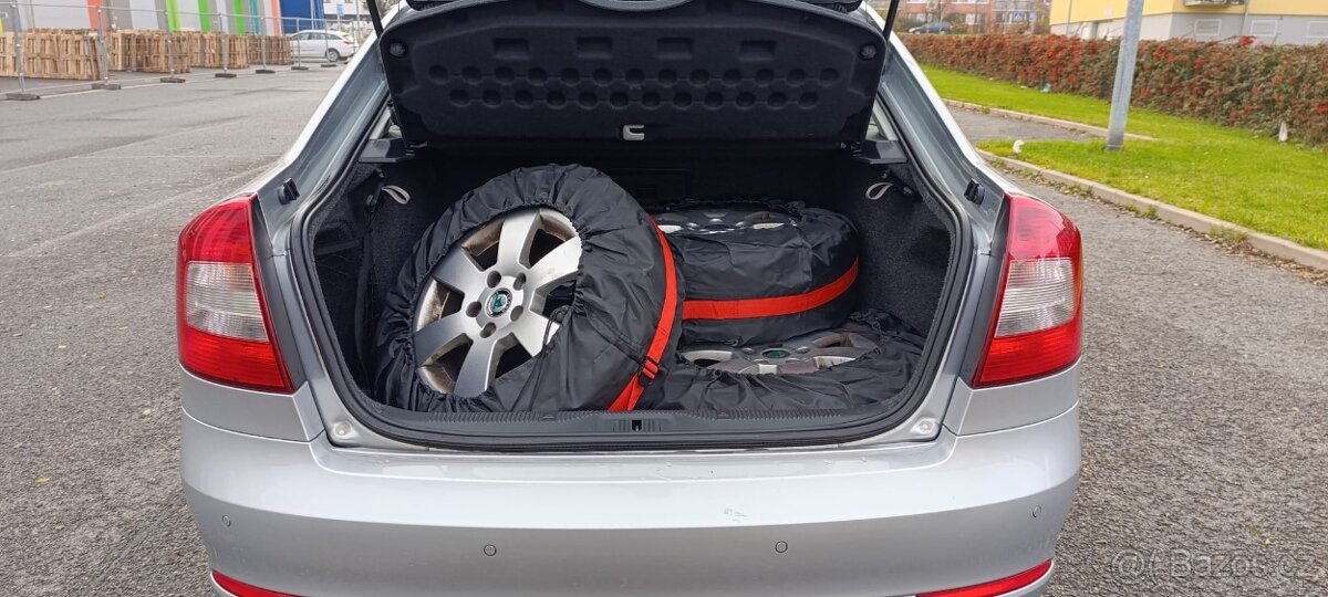 Škoda Octavia II 1,6 nafta - 11