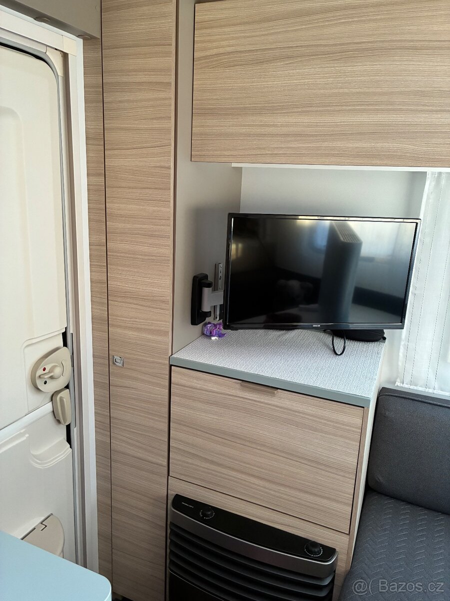 Karavan Adria 432 px - 11