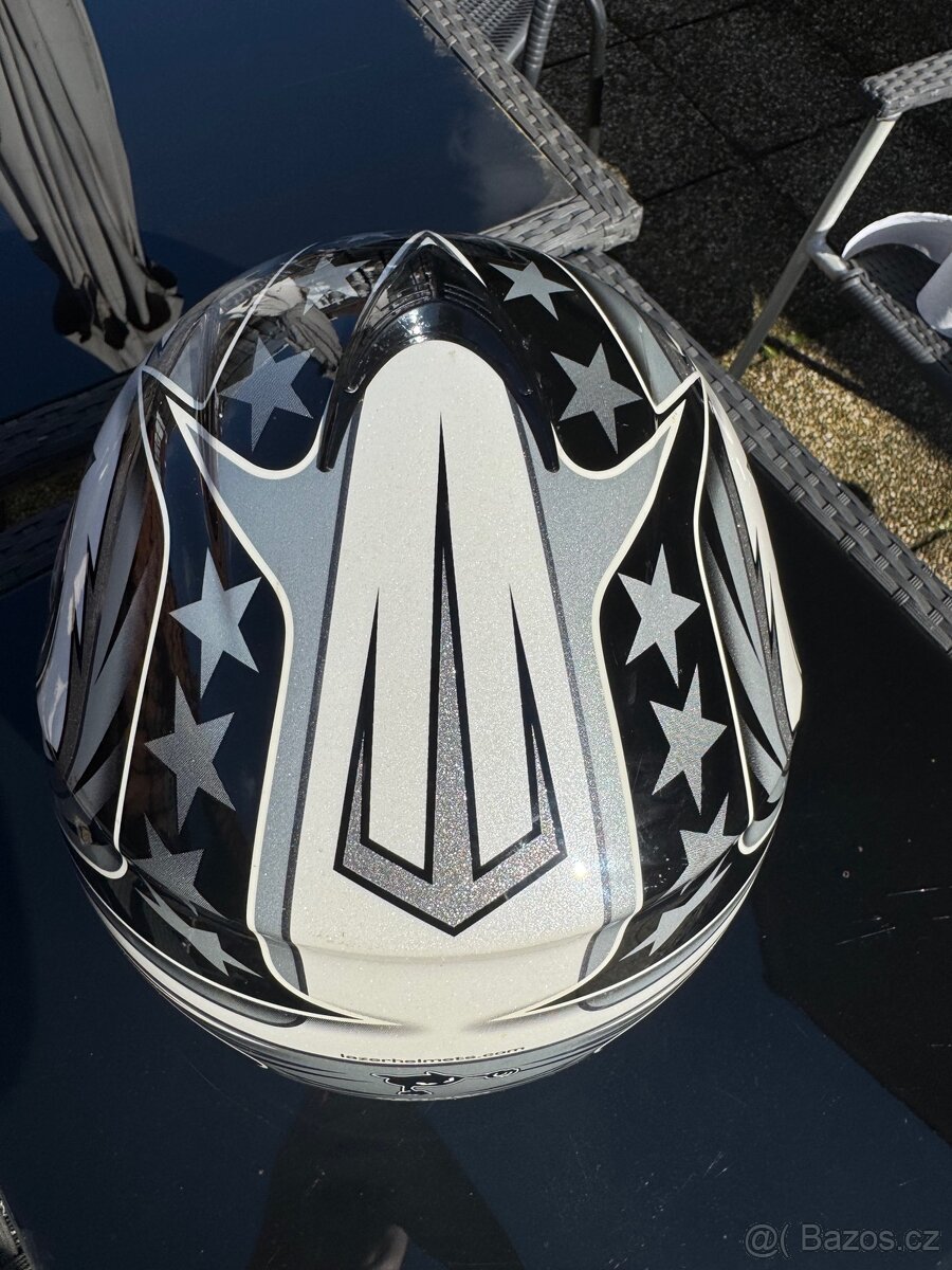 Helma na motorku - 11