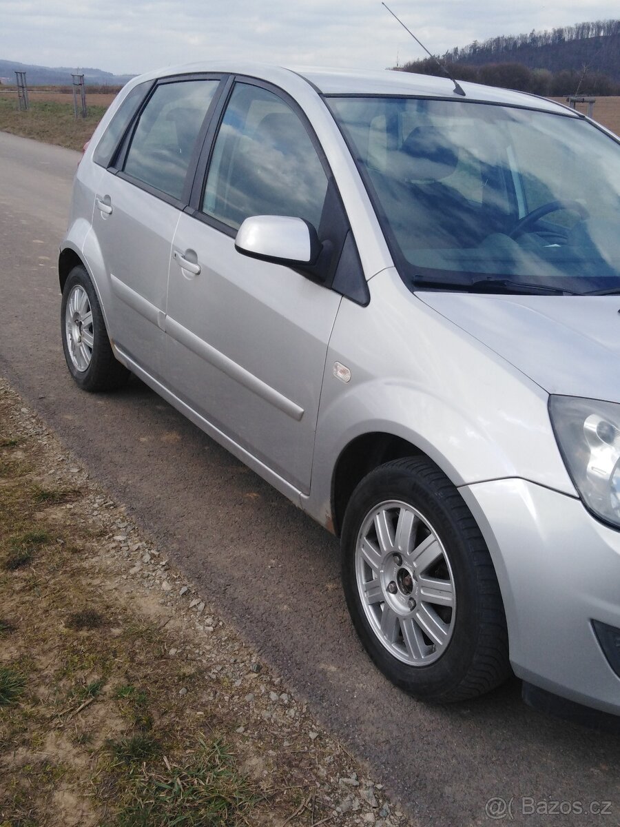 fiesta 1,25 16v 55kw - 11