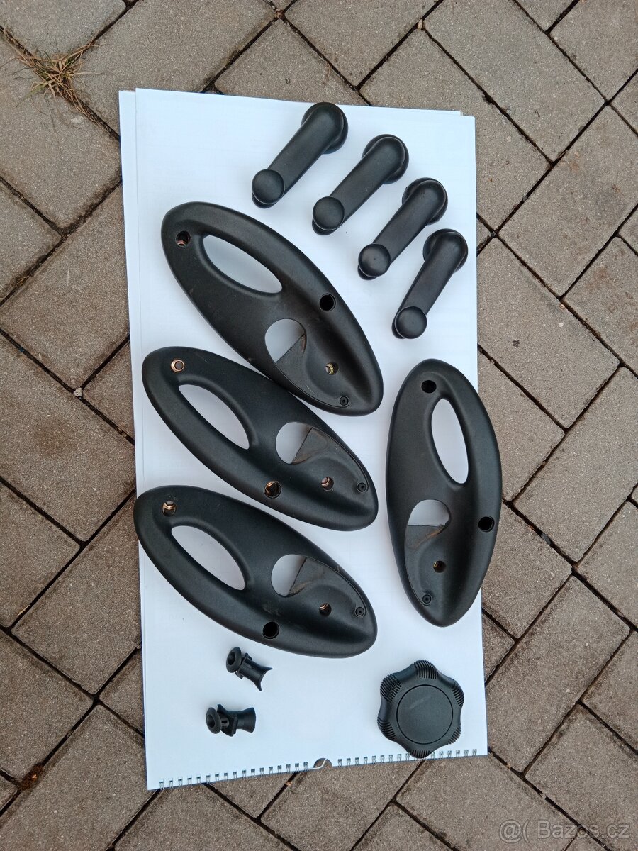 Zbytky dílů na Fiata - 11