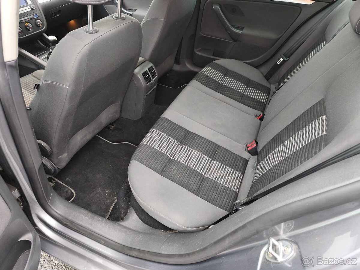 VW Golf V 2.0 tdi - 11