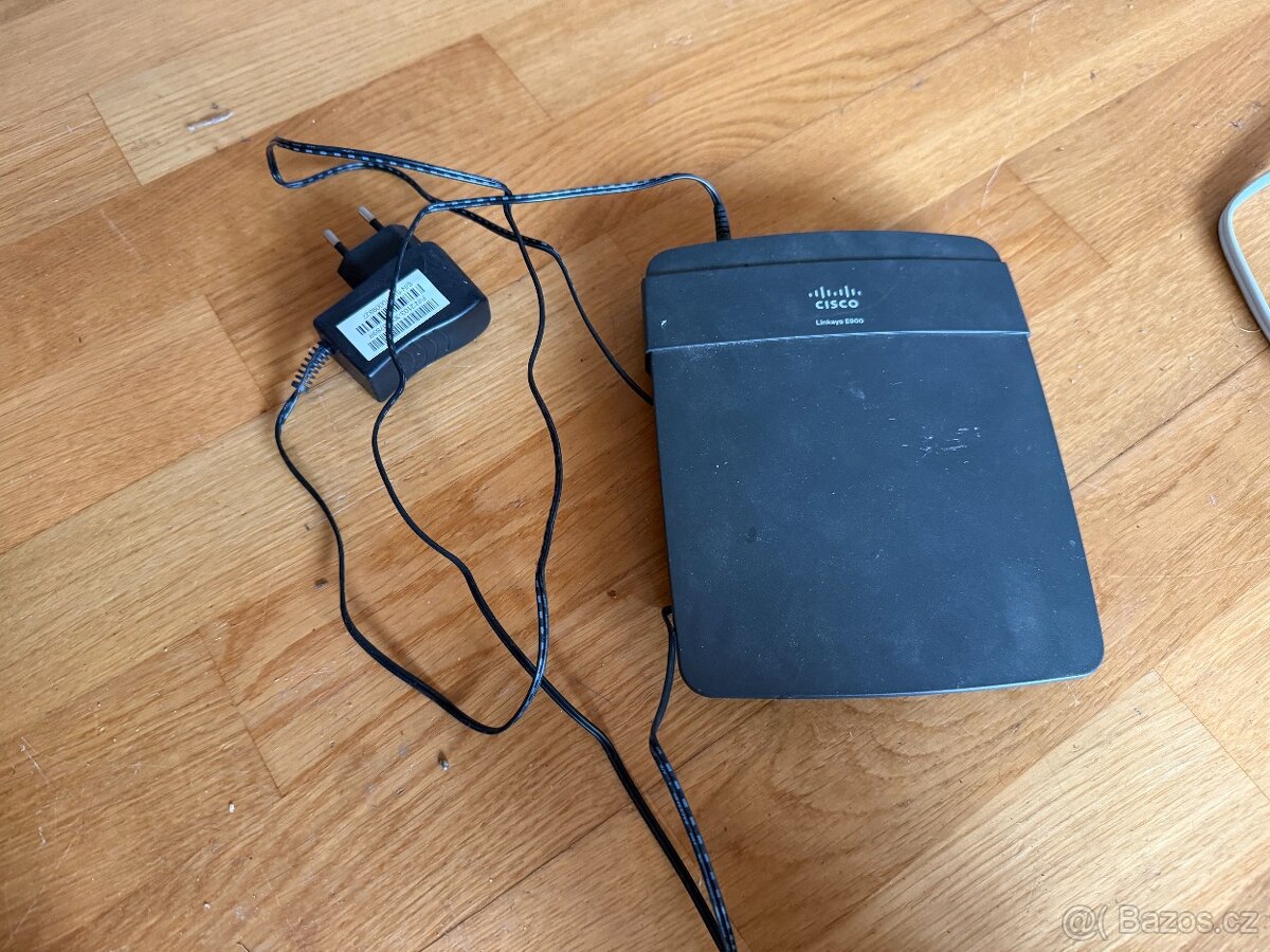 Mix starého příslušenství k pc - 11