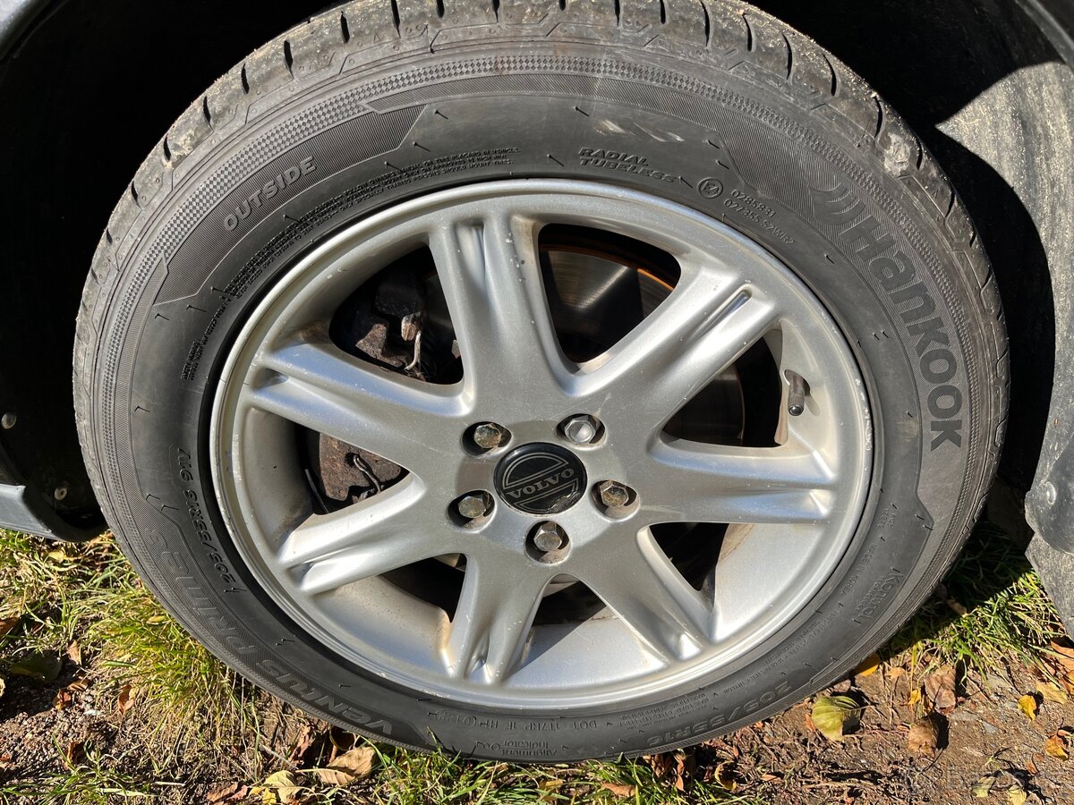 Volvo S60 2.4t - 11