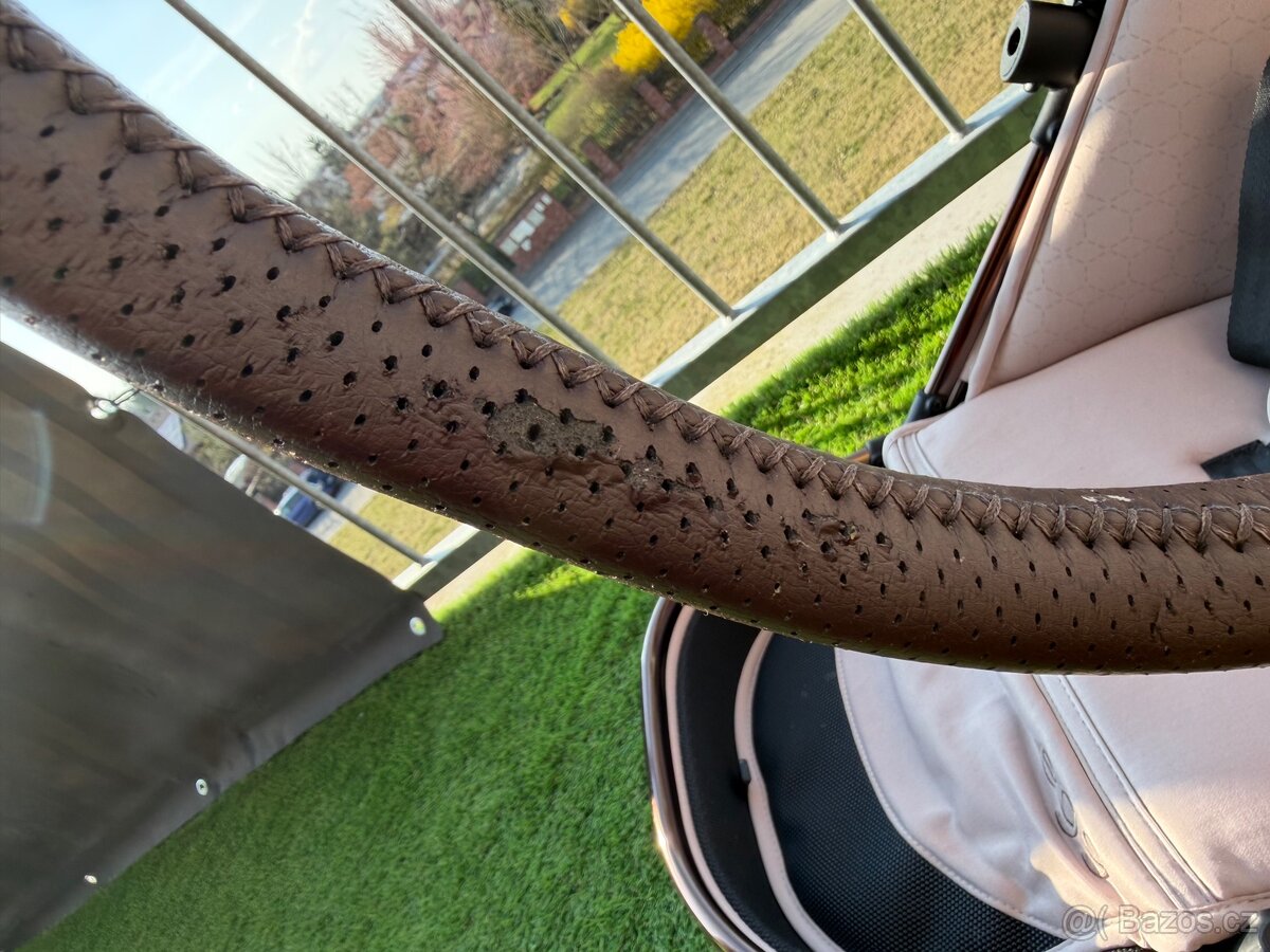 Kočárek Egg2 9v1 barva Feather 2023 - 11