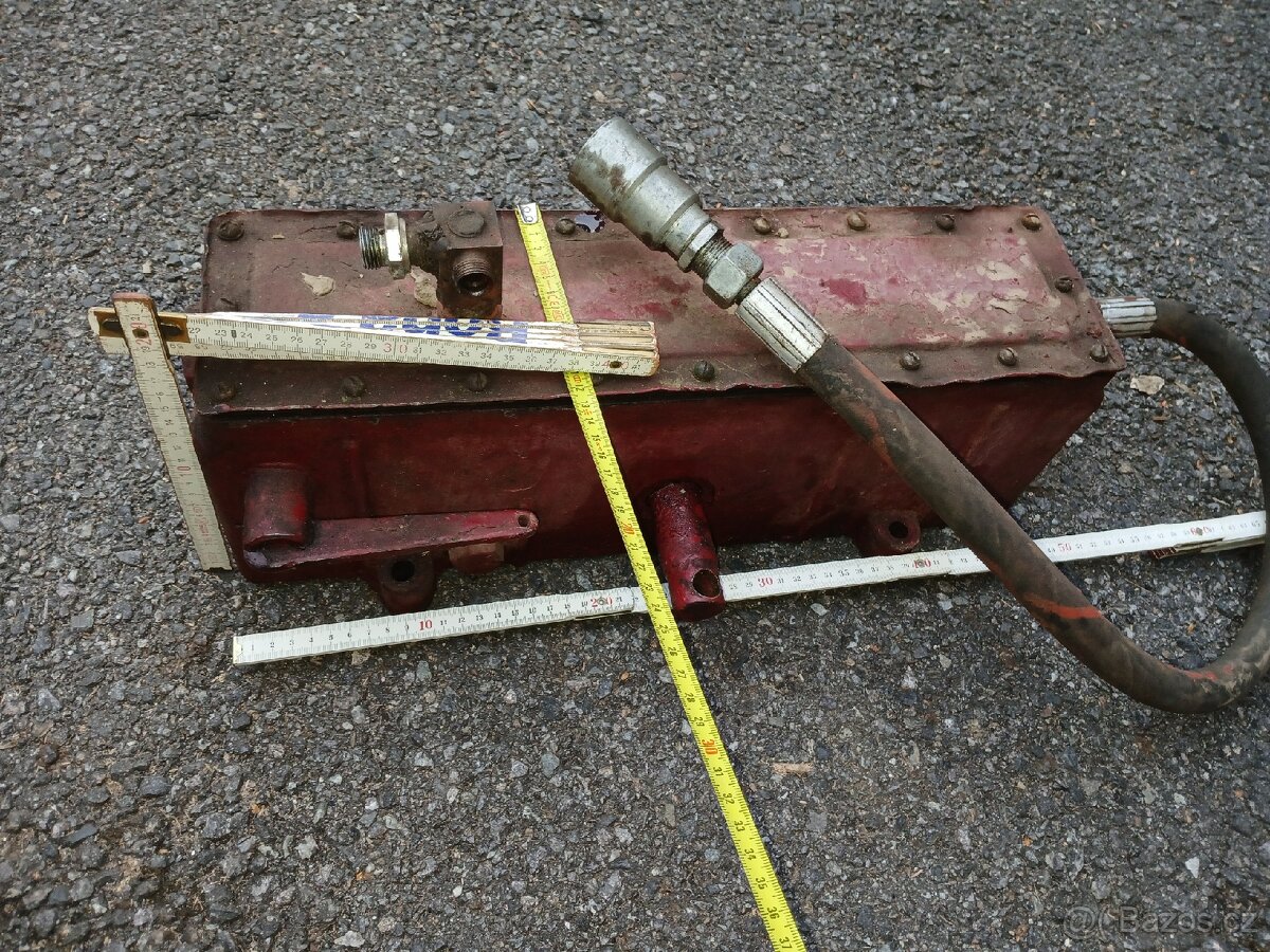 Prodám kola,díly,motor pro RS09 - 11