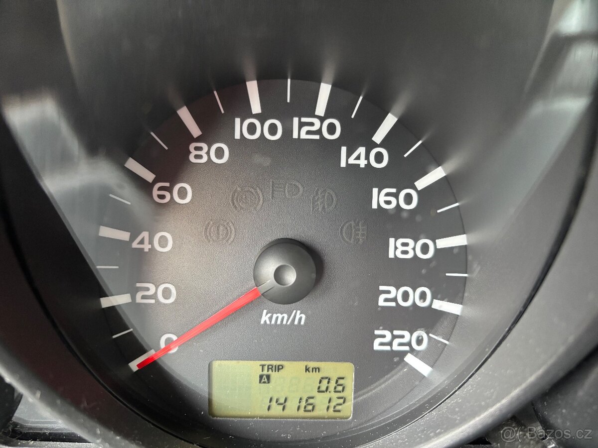 Mitsubishi Colt 1.1i - 11