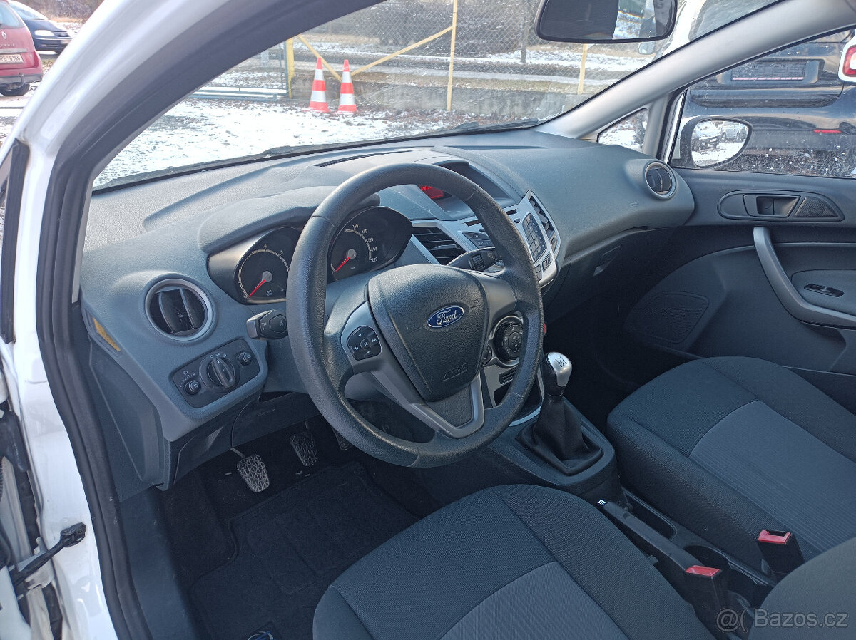 Ford Fiesta, 5 dvéř,,klima,servis.60 kw - 11