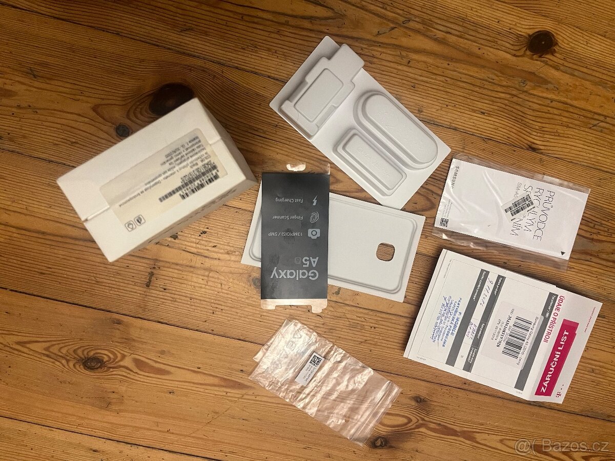 SAMSUNG GALAXY A5 6 - 11