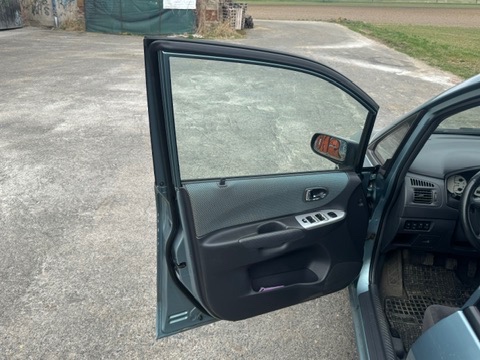 Prodám Mazda Premacy - 11
