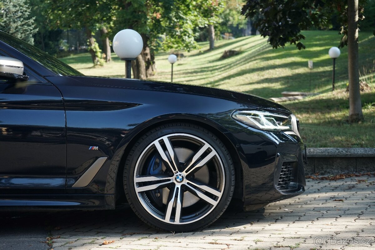 BMW Řada 5, M550i H/K 360° Šíbr Matrix HUD - 11