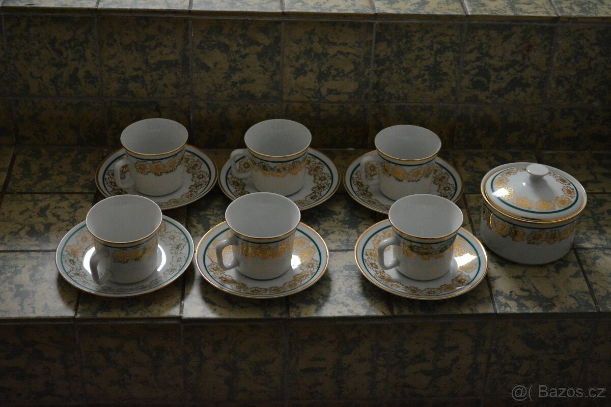 Různá keramika a hrnečky - 11