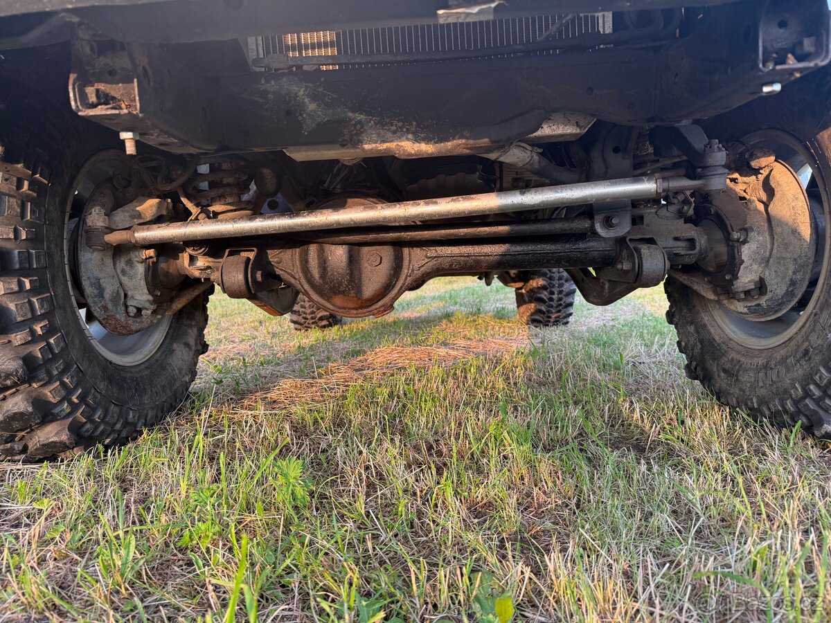 Toyota Land Cruiser KZJ 73 - 11