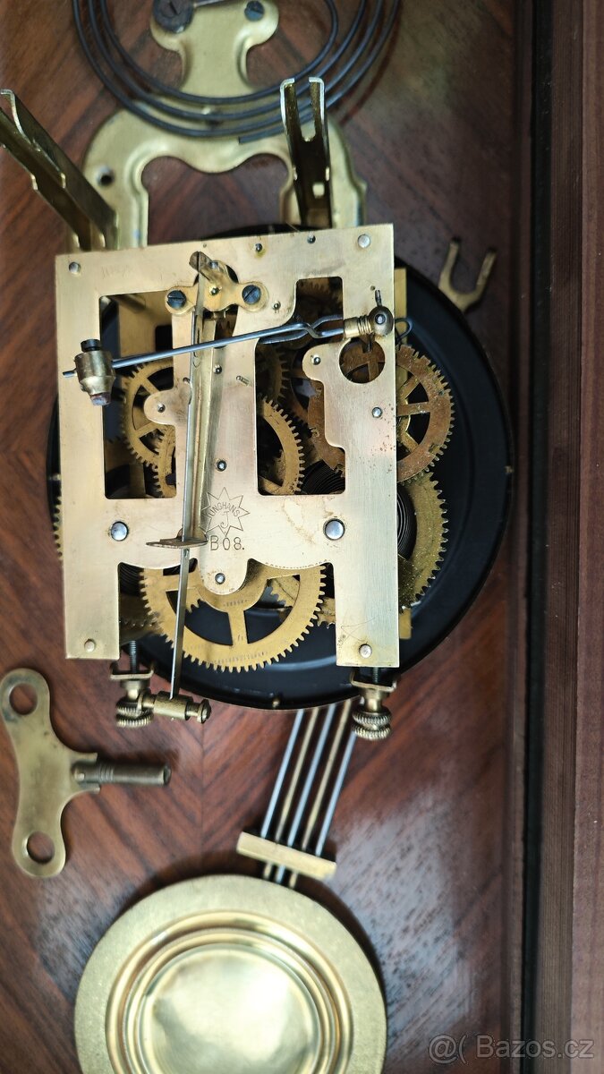 Luxusní bohatě vyřezávané a zdobené starožitné pérovky - 11