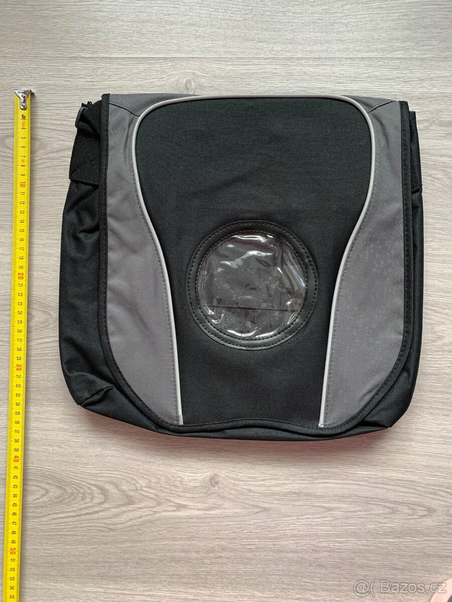 Nový černý batoh s bílým - 11