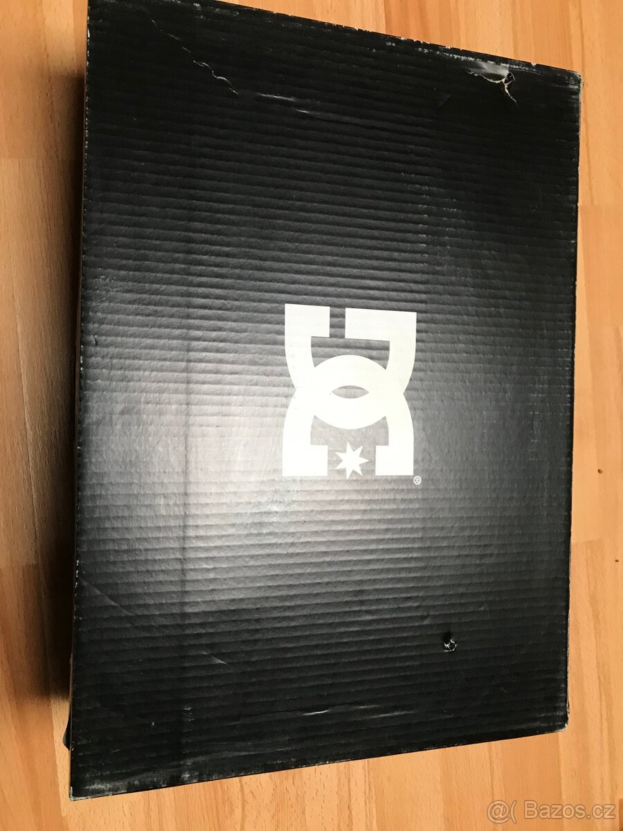 Dámské/dívčí snowboardové boty značky DC Karma, vel 40 - 11