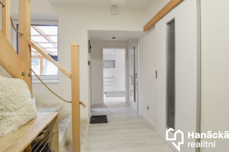 Prodej rodinného domu u Olomouce - 11