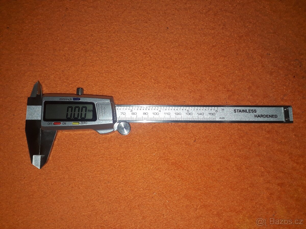 Digitální posuvné měřítko s LCD displejem. - 11