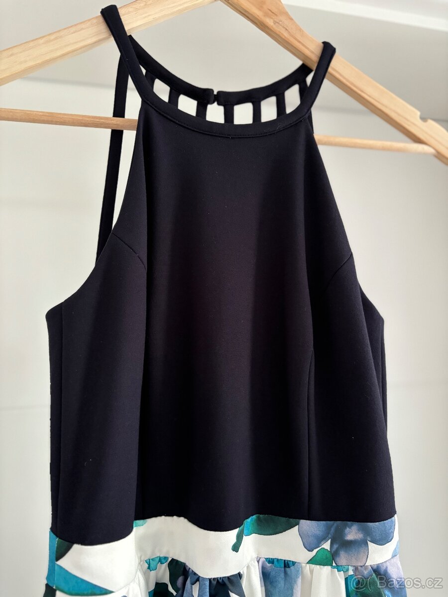 Nové šaty Jake's - 11