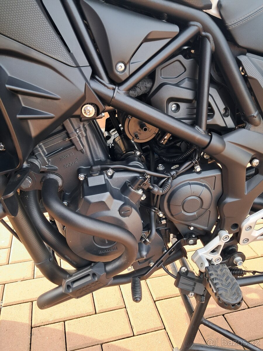 Benelli TRK 502X - 11