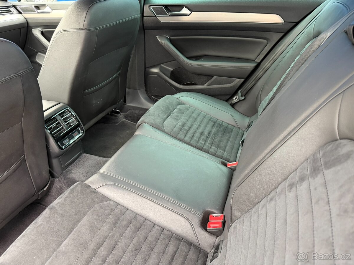 VW PASSAT 1,8 TSI 132kW R-LINE DSG 05/2018, 1.maj ČR 54340km - 11