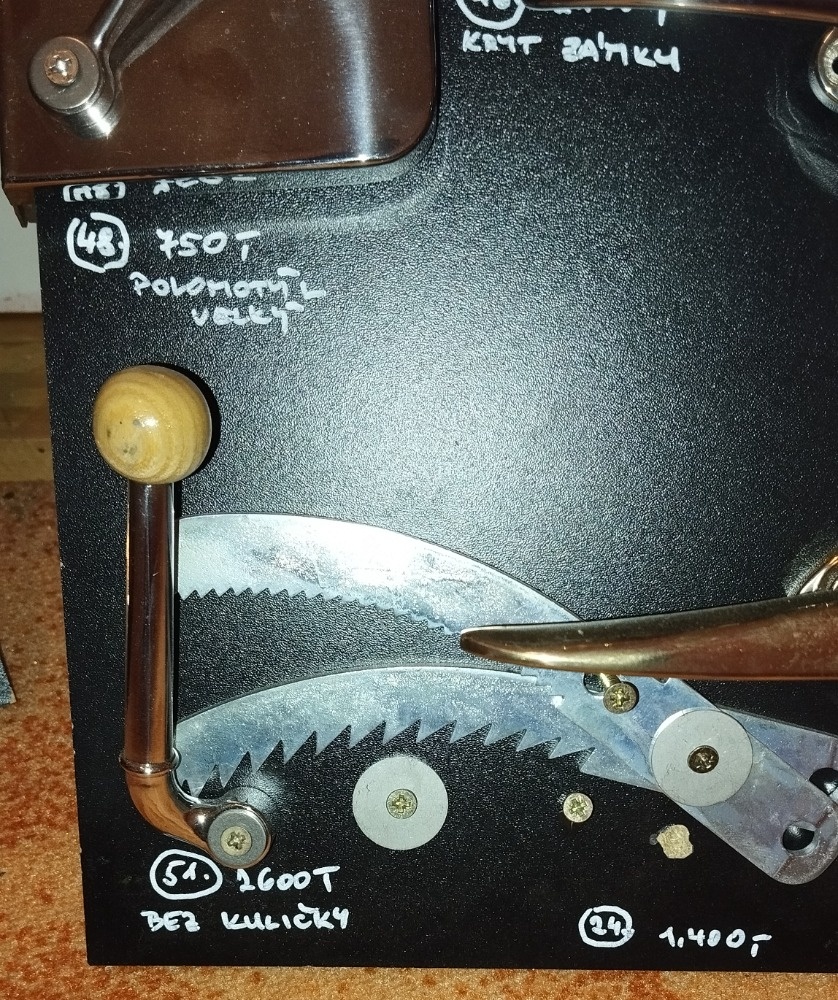 díly veteráni - 11