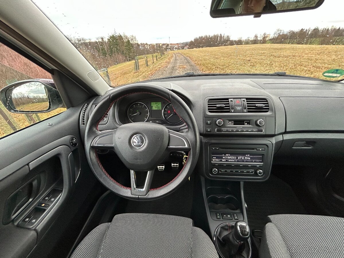 Prodám Škoda Roomster 1.2 TSI NOIRE - 11