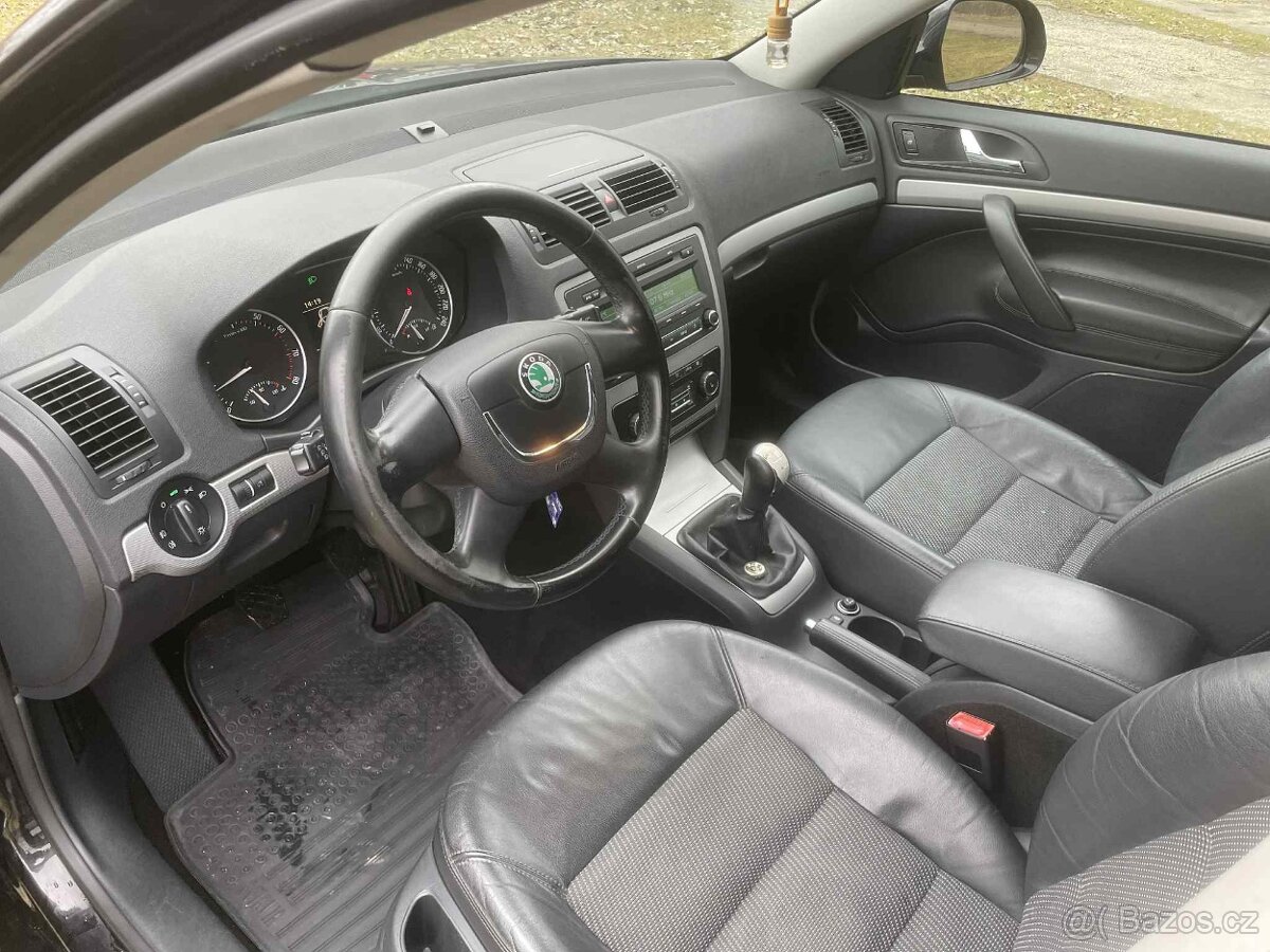 Škoda Octavia 1.8 TSI - 11