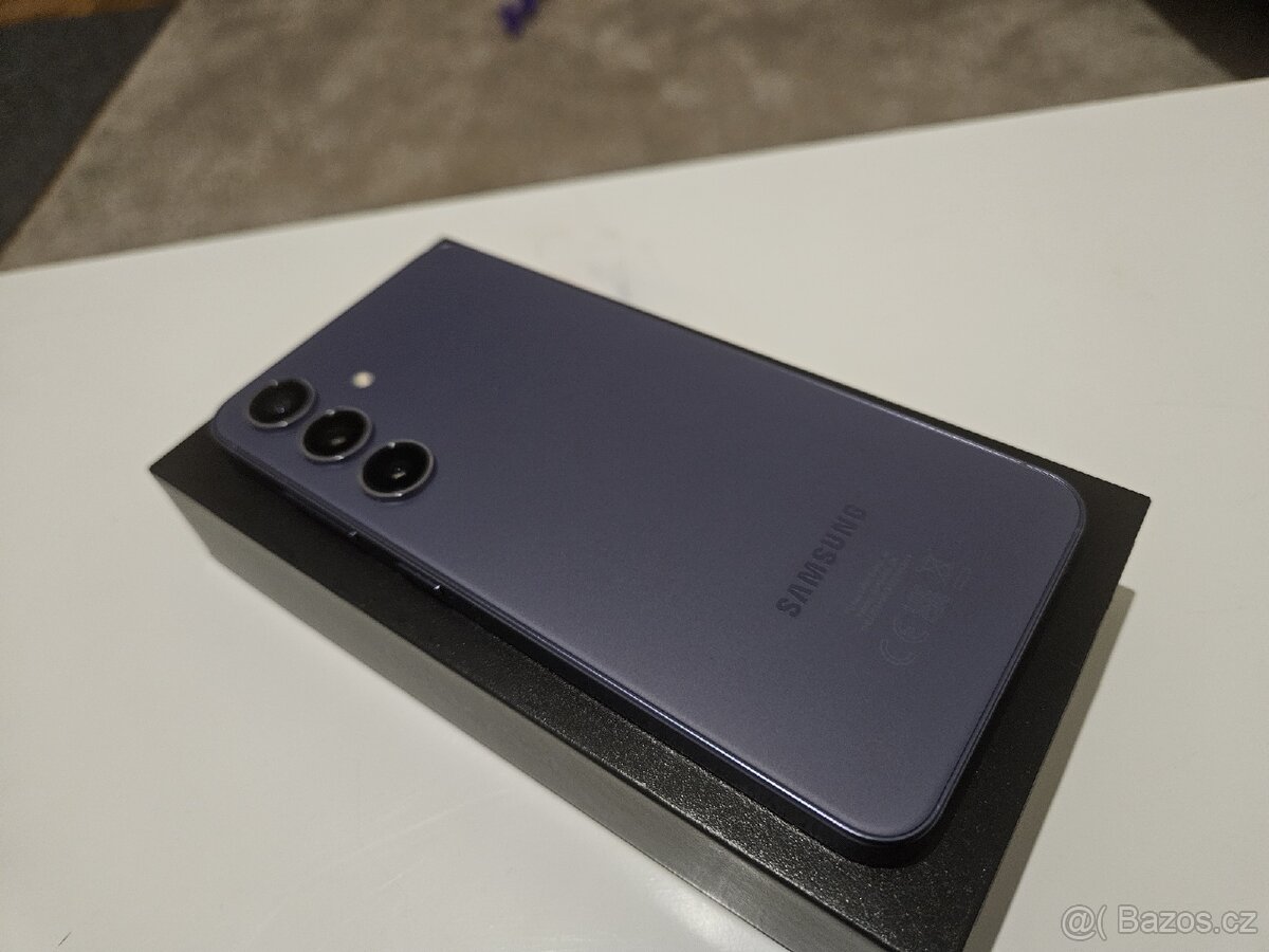 Samsung S24 - 11