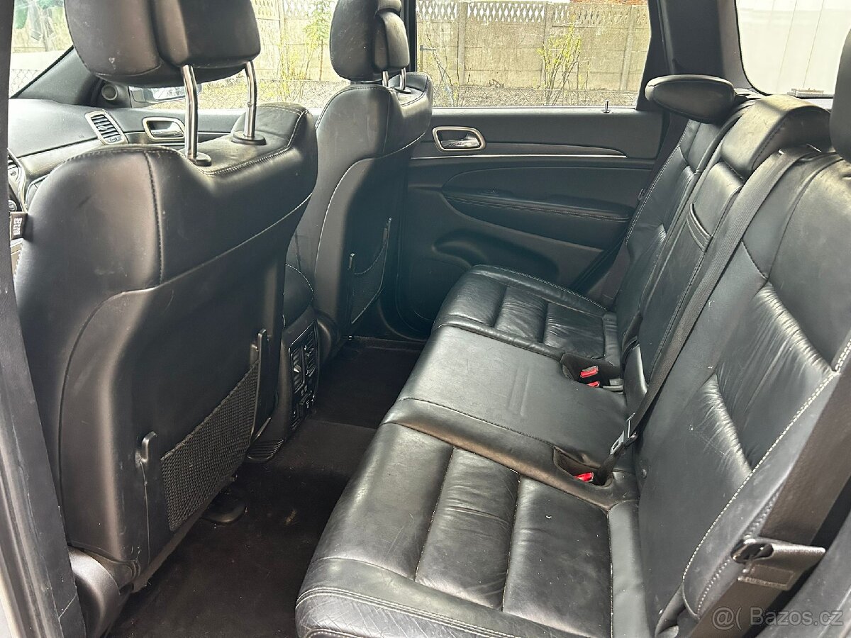 Jeep grand Cherokee WK2 3.6 - 11